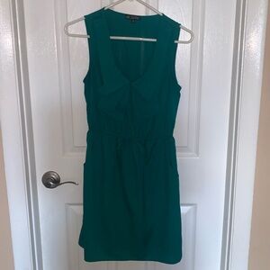 Green dress with pockets